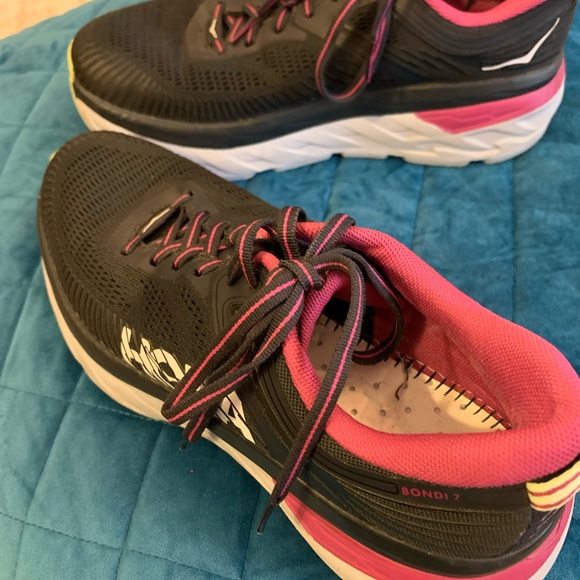 Hoka one one Bondi 7 women’s size 8.5 running walking shoes - Picture 3 of 3